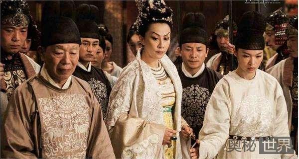 武则天把皇位传给了谁