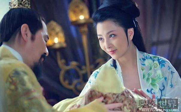 赵匡胤猝死之谜：花蕊夫人推波助澜，宋太宗密谋制造斧声烛影