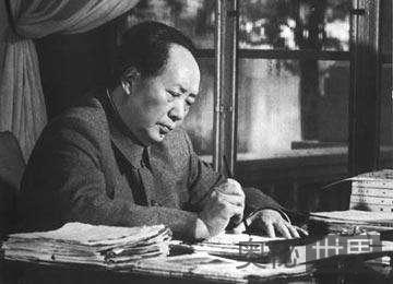 盘点在毛泽东面前下跪的大人物