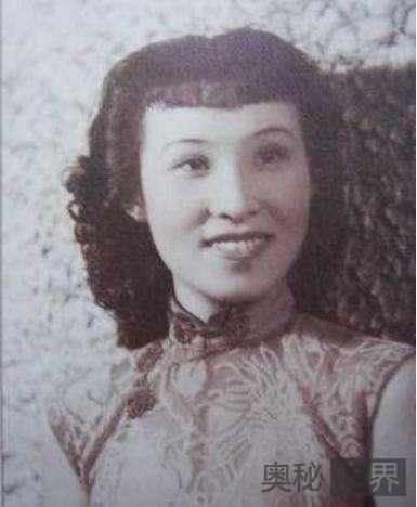 袁迪新的缠绵爱情与无奈婚姻