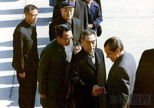 尼克松评价周恩来是本世纪罕见的伟人