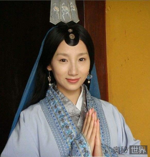 《红楼梦》中深谙人情世故的妙玉