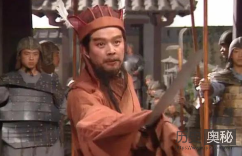 为什么一流人才都投奔袁绍而不投靠袁术？