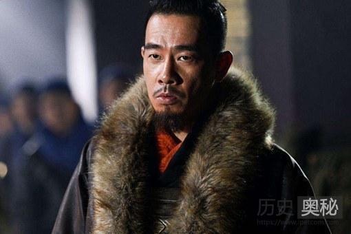 历史上鸿门宴中樊哙做了什么？