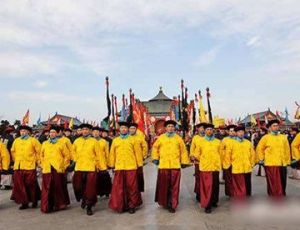 清朝什么人能穿黄马褂