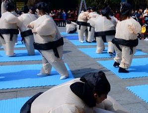 宋仁宗奖赏女相扑手，为什么却激怒了司马光？