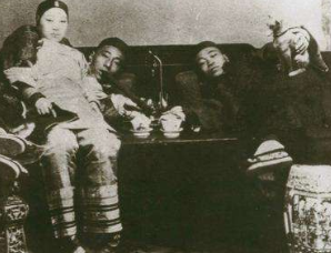 中国妓女的发展历史 也曾是公务员