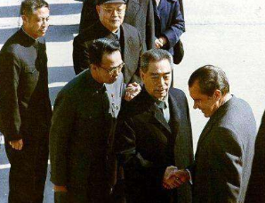 尼克松评价周恩来是本世纪罕见的伟人