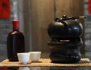 古人喝酒为什么都要先“温酒”或“煮酒”呢？